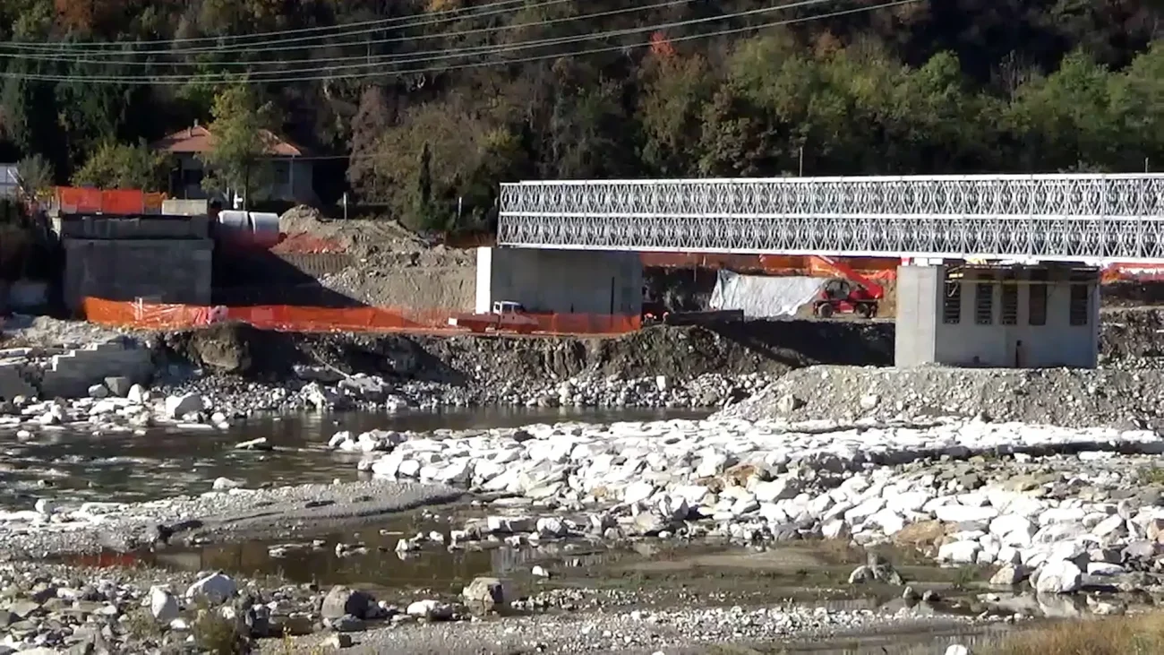 Il ponte di Romagnano riapre